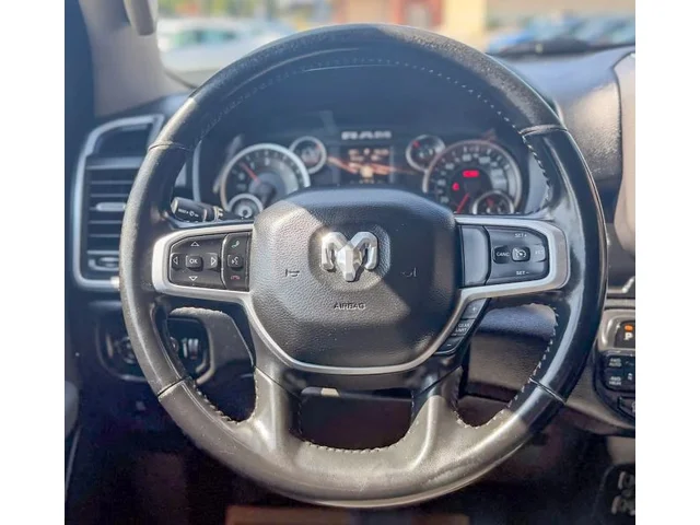 SEMINUEVOS RAM 1500 Crew Cab a Estados en autogozo