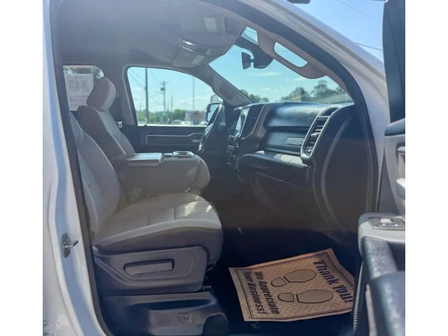 SEMINUEVOS RAM 1500 Crew Cab a Estados en autogozo