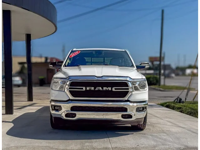 SEMINUEVOS RAM 1500 Crew Cab a Estados en autogozo
