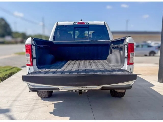 SEMINUEVOS RAM 1500 Crew Cab a Estados en autogozo