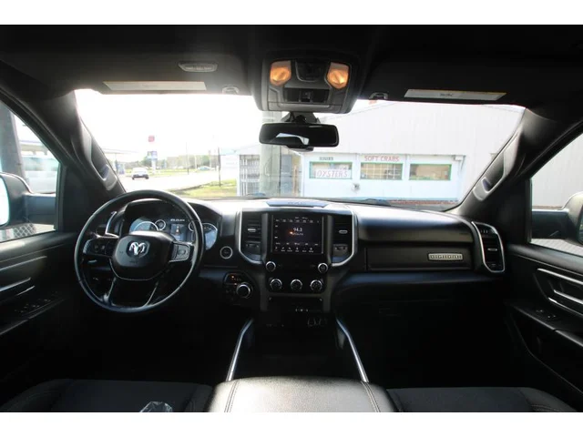 SEMINUEVOS RAM 1500 Crew Cab a Estados en autogozo
