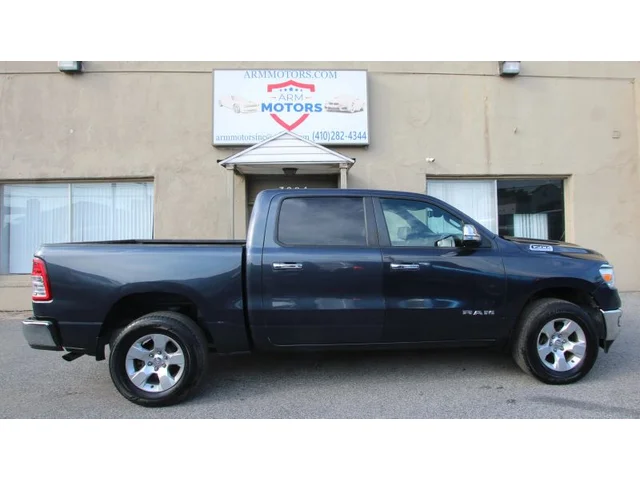 SEMINUEVOS RAM 1500 Crew Cab a Estados en autogozo