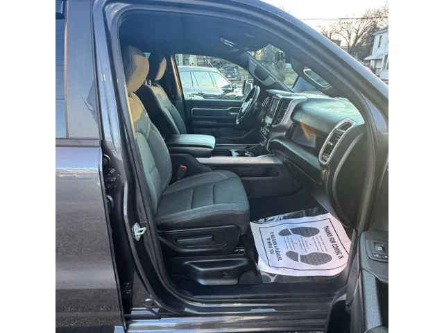 SEMINUEVOS RAM 1500 Crew Cab a Estados en autogozo