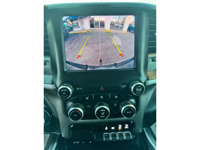 SEMINUEVOS RAM 1500 Crew Cab a Estados en autogozo