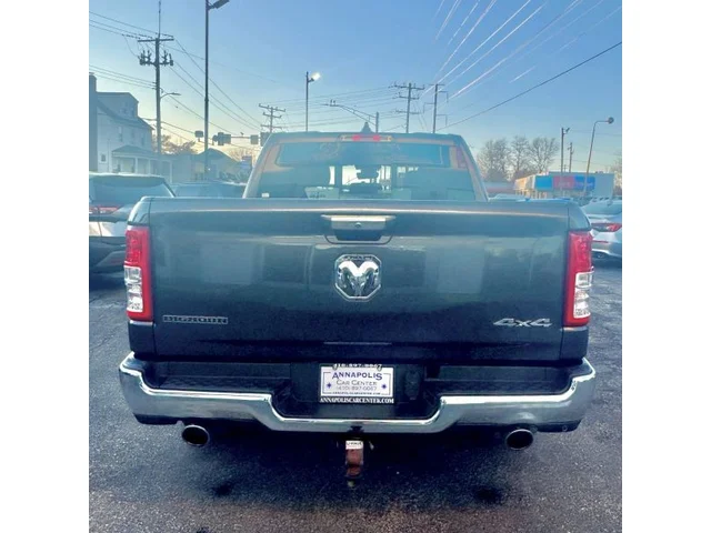SEMINUEVOS RAM 1500 Crew Cab a Estados en autogozo
