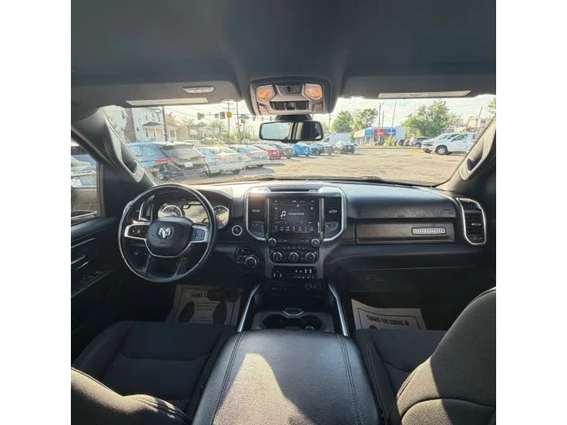SEMINUEVOS RAM 1500 Crew Cab a Estados en autogozo