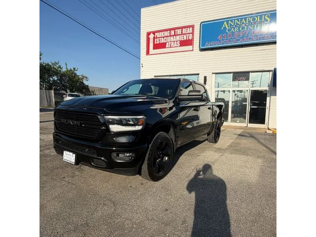 SEMINUEVOS RAM 1500 Crew Cab a Estados en autogozo