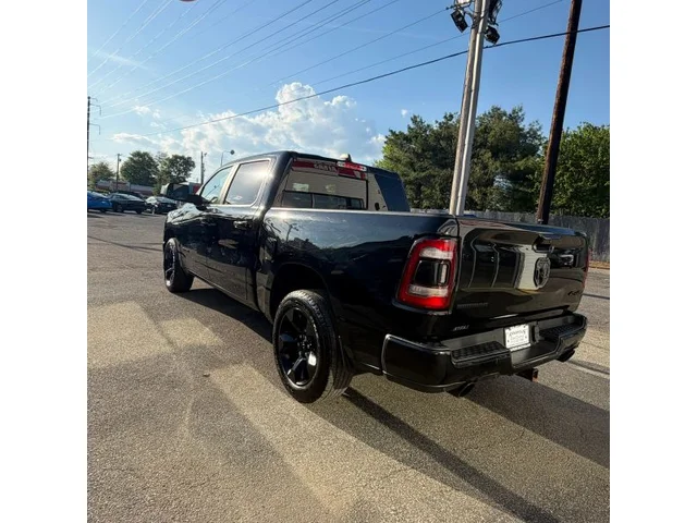 SEMINUEVOS RAM 1500 Crew Cab a Estados en autogozo