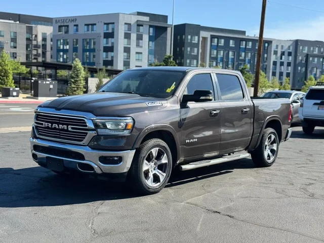 SEMINUEVOS RAM 1500 Crew Cab a Estados en autogozo