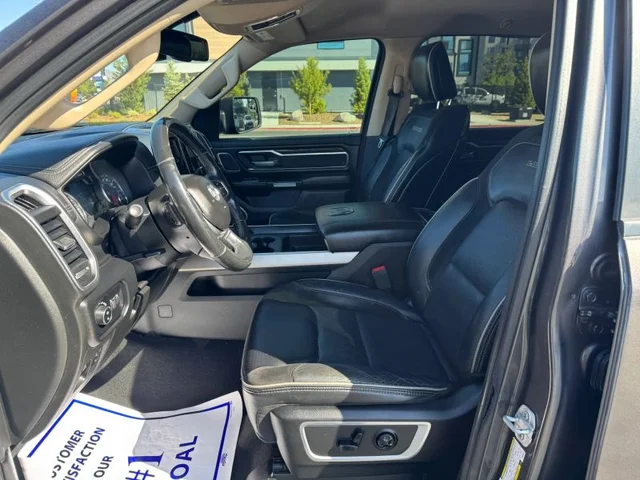 SEMINUEVOS RAM 1500 Crew Cab a Estados en autogozo
