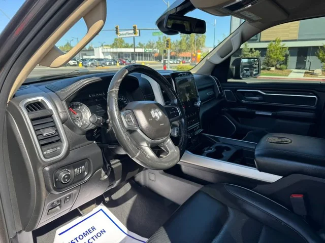 SEMINUEVOS RAM 1500 Crew Cab a Estados en autogozo