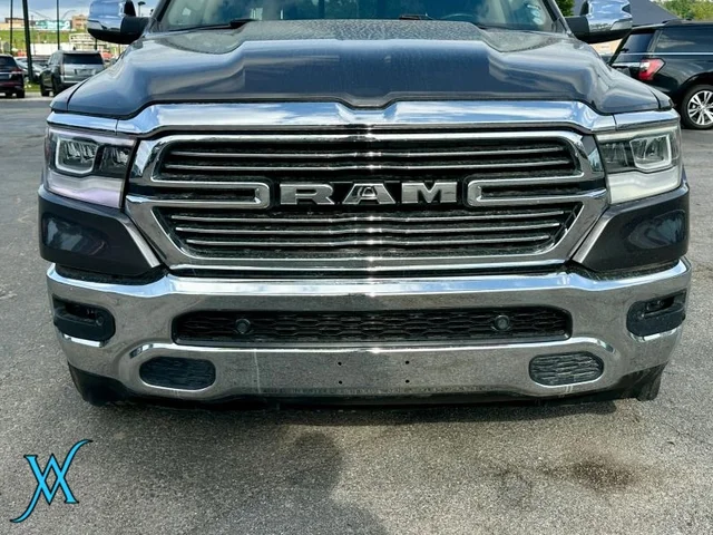 SEMINUEVOS RAM 1500 Crew Cab a Estados en autogozo