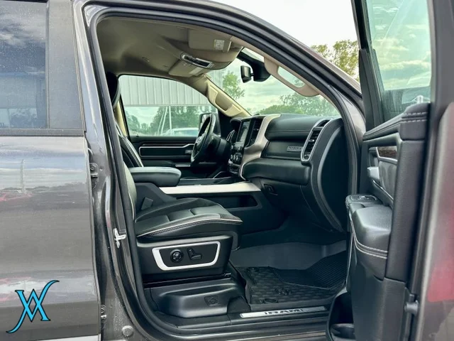 SEMINUEVOS RAM 1500 Crew Cab a Estados en autogozo