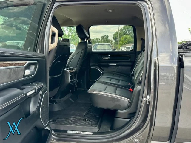 SEMINUEVOS RAM 1500 Crew Cab a Estados en autogozo