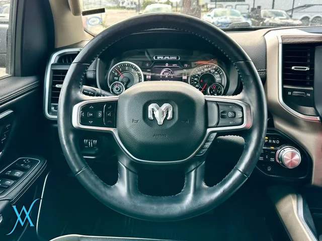 SEMINUEVOS RAM 1500 Crew Cab a Estados en autogozo