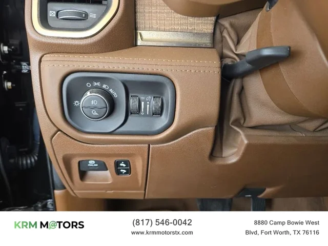 SEMINUEVOS RAM 1500 Crew Cab a Estados en autogozo