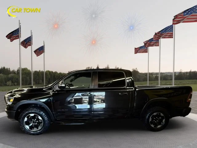 SEMINUEVOS RAM 1500 Crew Cab a Estados en autogozo