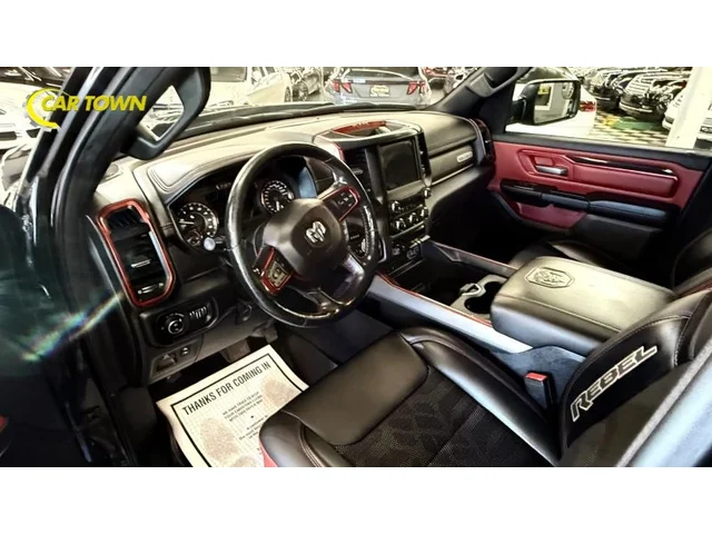 SEMINUEVOS RAM 1500 Crew Cab a Estados en autogozo
