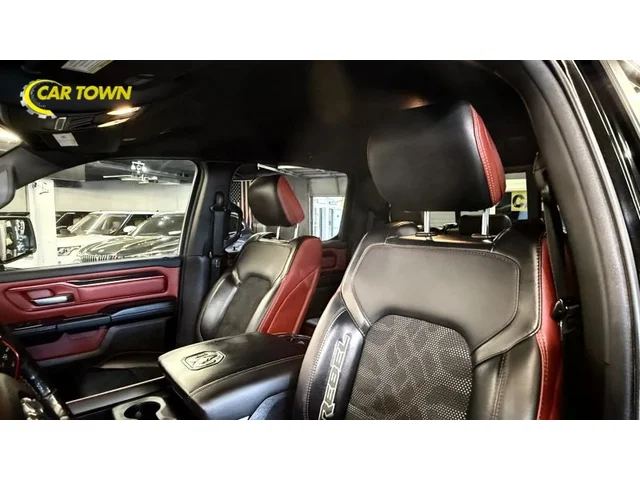 SEMINUEVOS RAM 1500 Crew Cab a Estados en autogozo