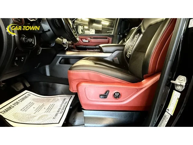 SEMINUEVOS RAM 1500 Crew Cab a Estados en autogozo