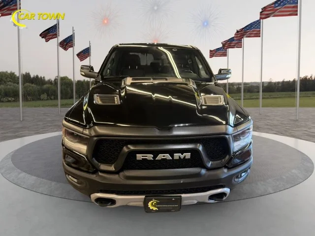 SEMINUEVOS RAM 1500 Crew Cab a Estados en autogozo