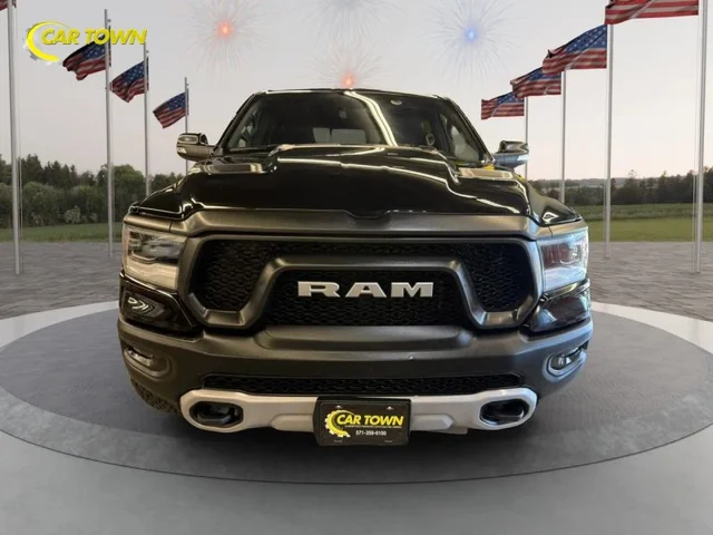 SEMINUEVOS RAM 1500 Crew Cab a Estados en autogozo