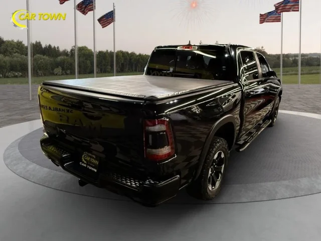 SEMINUEVOS RAM 1500 Crew Cab a Estados en autogozo