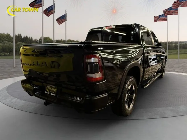 SEMINUEVOS RAM 1500 Crew Cab a Estados en autogozo