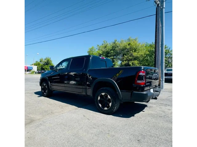 SEMINUEVOS RAM 1500 Crew Cab a Estados en autogozo
