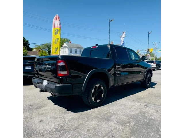 SEMINUEVOS RAM 1500 Crew Cab a Estados en autogozo