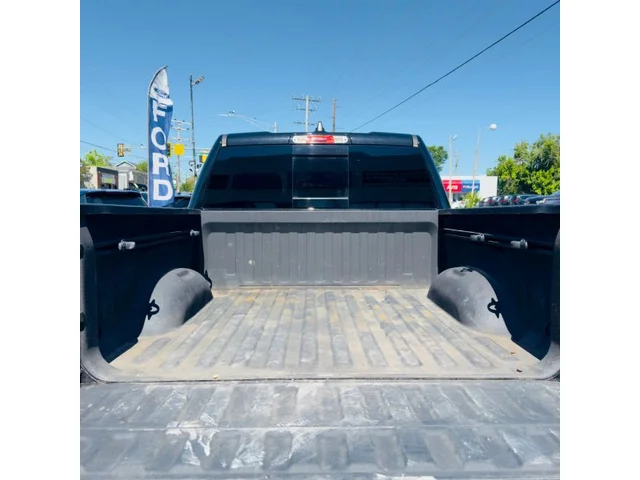 SEMINUEVOS RAM 1500 Crew Cab a Estados en autogozo