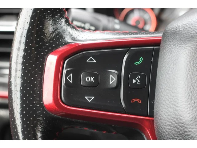 SEMINUEVOS RAM 1500 Crew Cab a Estados en autogozo