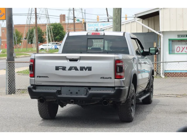 SEMINUEVOS RAM 1500 Crew Cab a Estados en autogozo