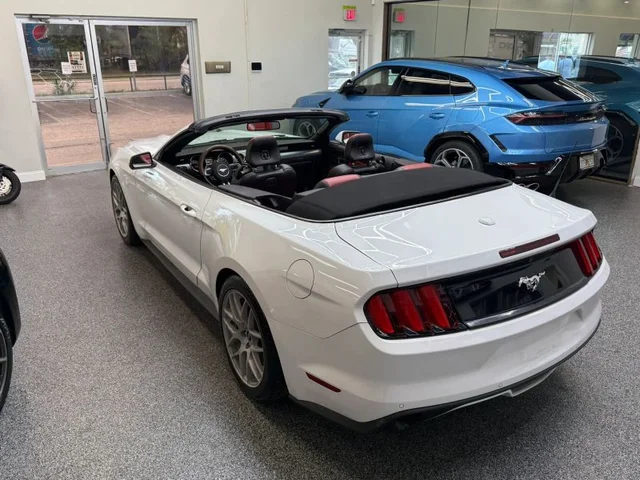 SEMINUEVOS FORD Mustang a Estados en autogozo