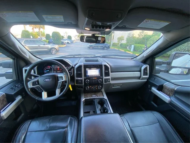 SEMINUEVOS FORD F350 Super Duty Crew Cab a Estados en autogozo