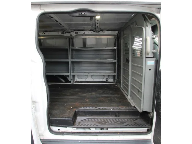 SEMINUEVOS FORD Transit 150 Van a Estados en autogozo