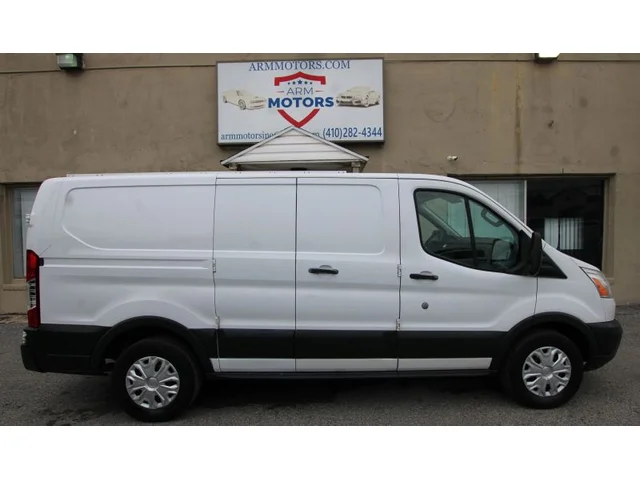 SEMINUEVOS FORD Transit 150 Van a Estados en autogozo