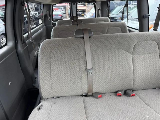 SEMINUEVOS CHEVROLET Express 3500 Passenger a Estados en autogozo