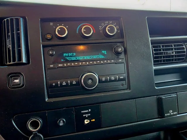 SEMINUEVOS CHEVROLET COMM High Cube Van a Estados en autogozo