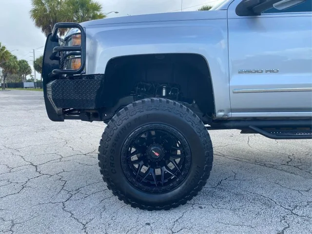 SEMINUEVOS CHEVROLET Silverado 2500 HD Crew Cab a Estados en autogozo