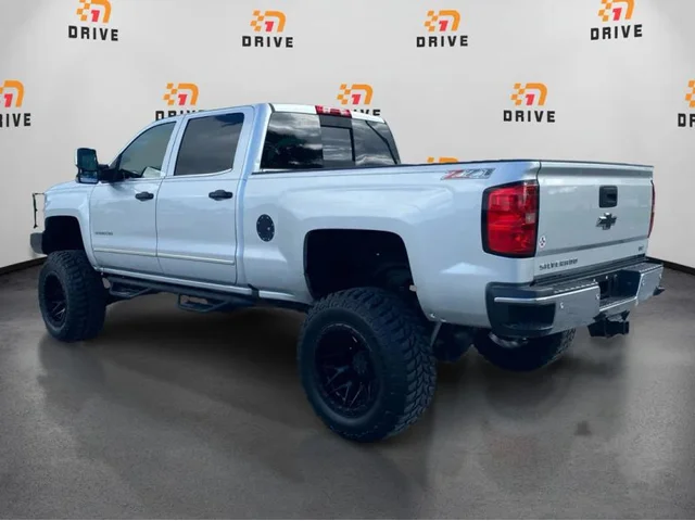 SEMINUEVOS CHEVROLET Silverado 2500 HD Crew Cab a Estados en autogozo