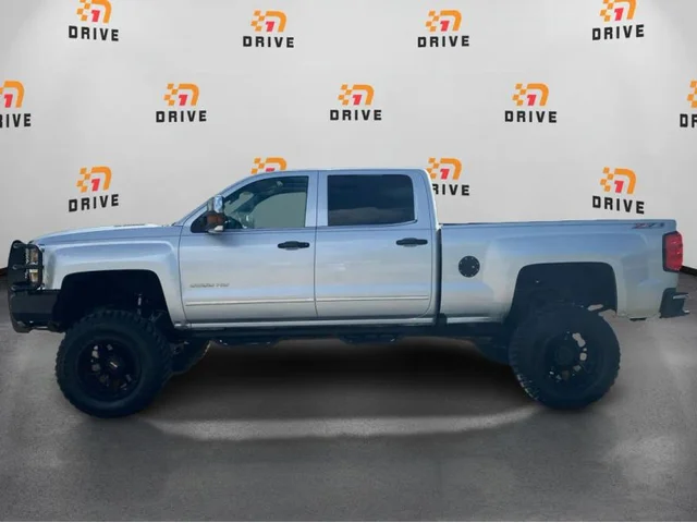 SEMINUEVOS CHEVROLET Silverado 2500 HD Crew Cab a Estados en autogozo