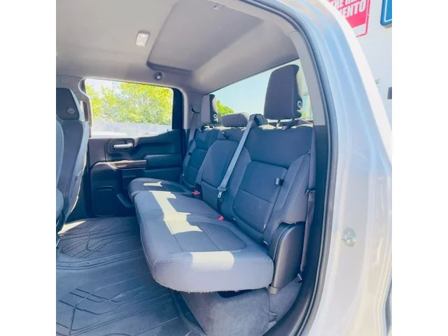 SEMINUEVOS CHEVROLET Silverado 1500 Crew Cab a Estados en autogozo
