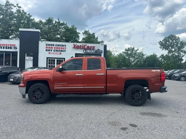 SEMINUEVOS CHEVROLET Silverado 1500 Double Cab a Estados en autogozo