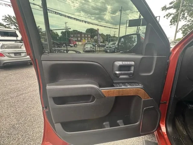 SEMINUEVOS CHEVROLET Silverado 1500 Double Cab a Estados en autogozo