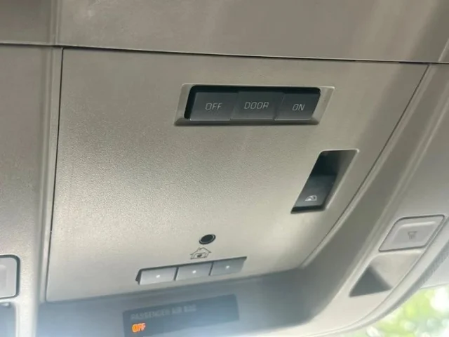 SEMINUEVOS CHEVROLET Silverado 1500 Double Cab a Estados en autogozo