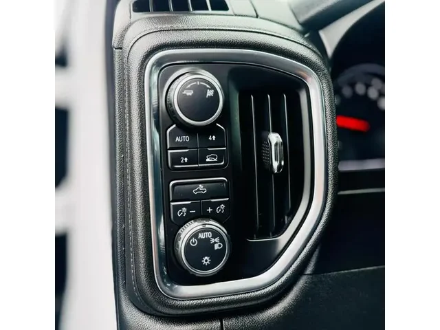 SEMINUEVOS CHEVROLET Silverado 1500 Crew Cab a Estados en autogozo