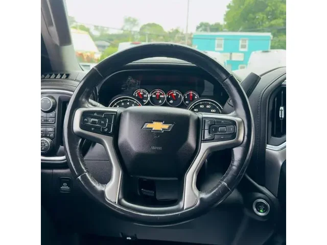 SEMINUEVOS CHEVROLET Silverado 1500 Crew Cab a Estados en autogozo