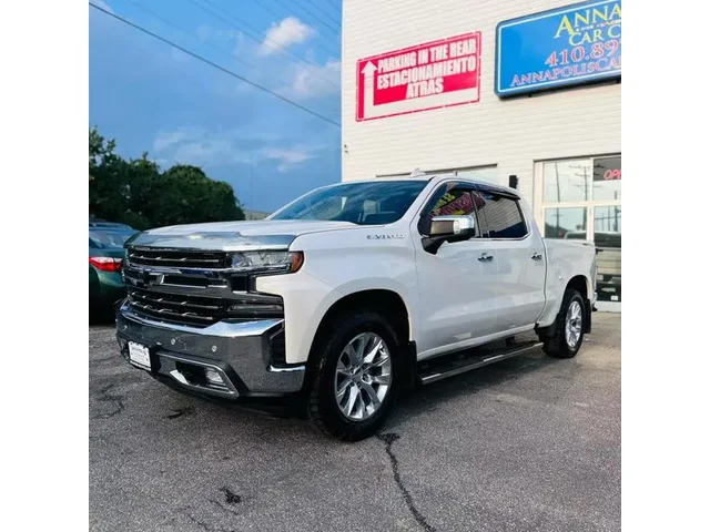 SEMINUEVOS CHEVROLET Silverado 1500 Crew Cab a Estados en autogozo