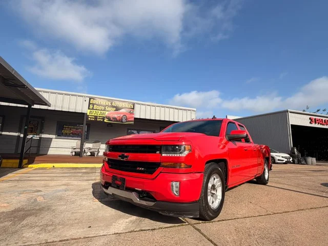 SEMINUEVOS CHEVROLET Silverado 1500 Double Cab a Estados en autogozo
